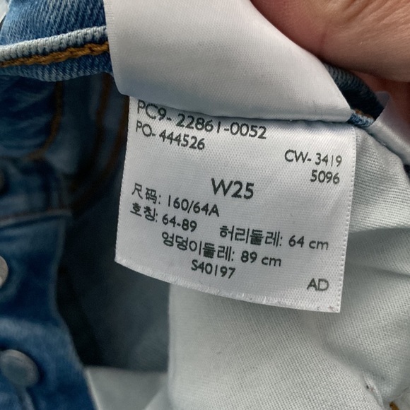 Levi’s Wedgie 25 - Picture 4 of 6